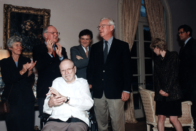 Frank Welch speaking about Arch Swank, the honored architect at AIA Dallas Chapter 50th anniversary 50 Significant Homes celebration.  In background, left to right: Carolyn and Jim Clark (owners of Howard Meyer-designed home); James Pratt, FAIA; Frank Welch, FAIA; Nancy Marcus; Douglas Newby.