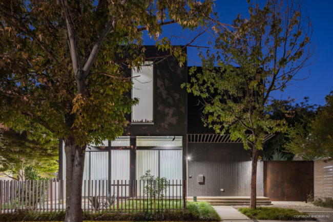 Modern home designed by FAR+DANG in Henderson neighborhood.