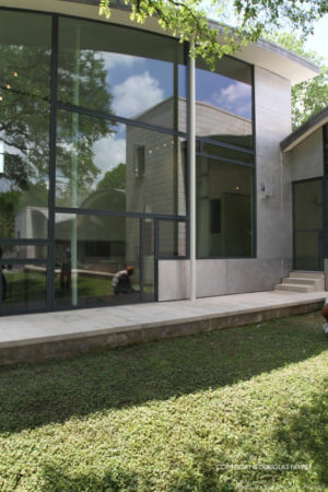 Modern Residence by Max Levy