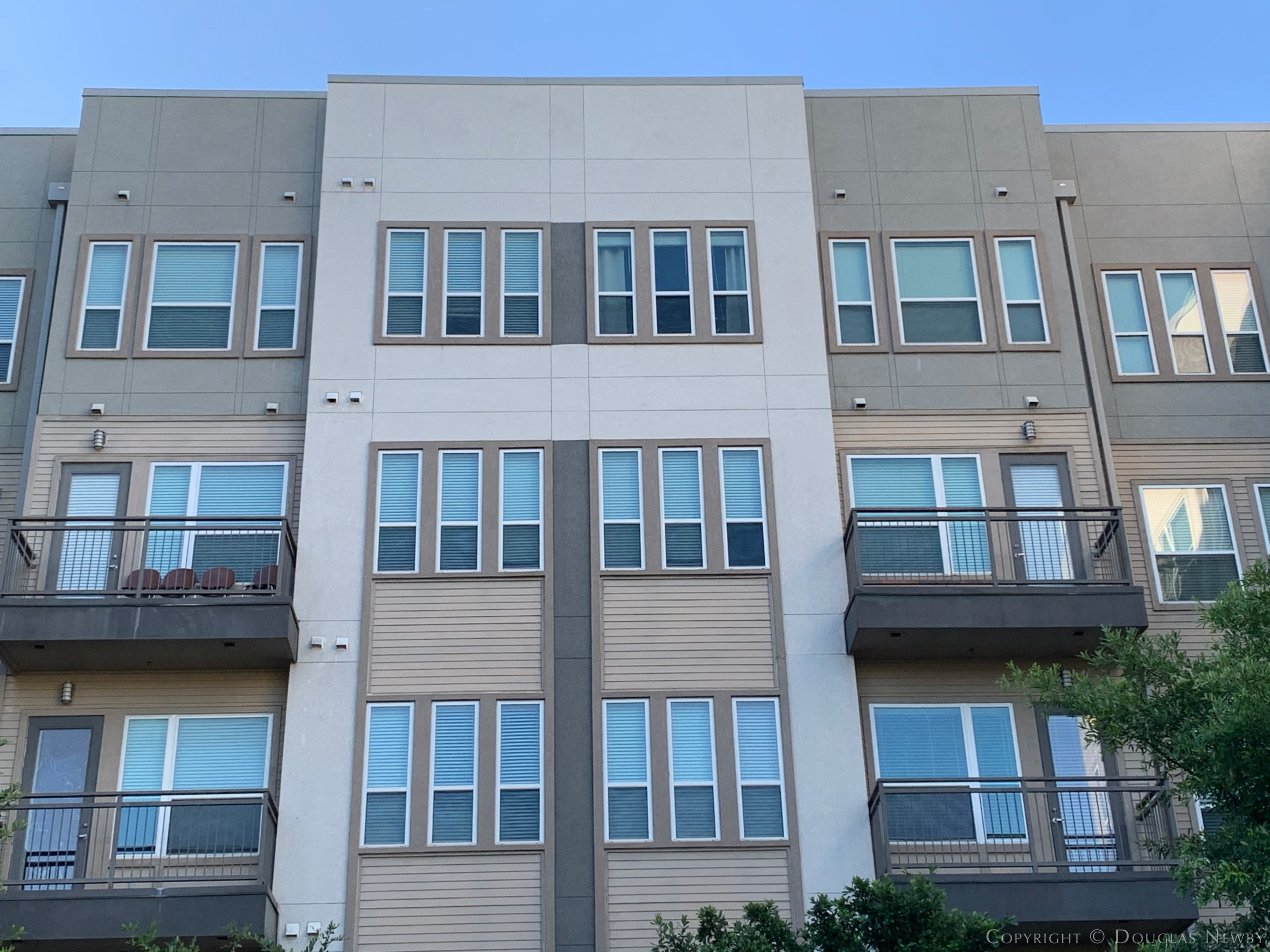 Pandemic causes apartments to lose appeal.
