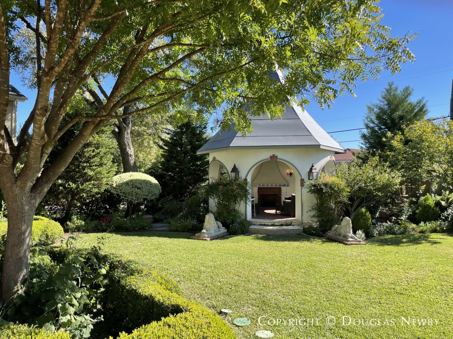 Swiss Avenue conservatory and summer house.