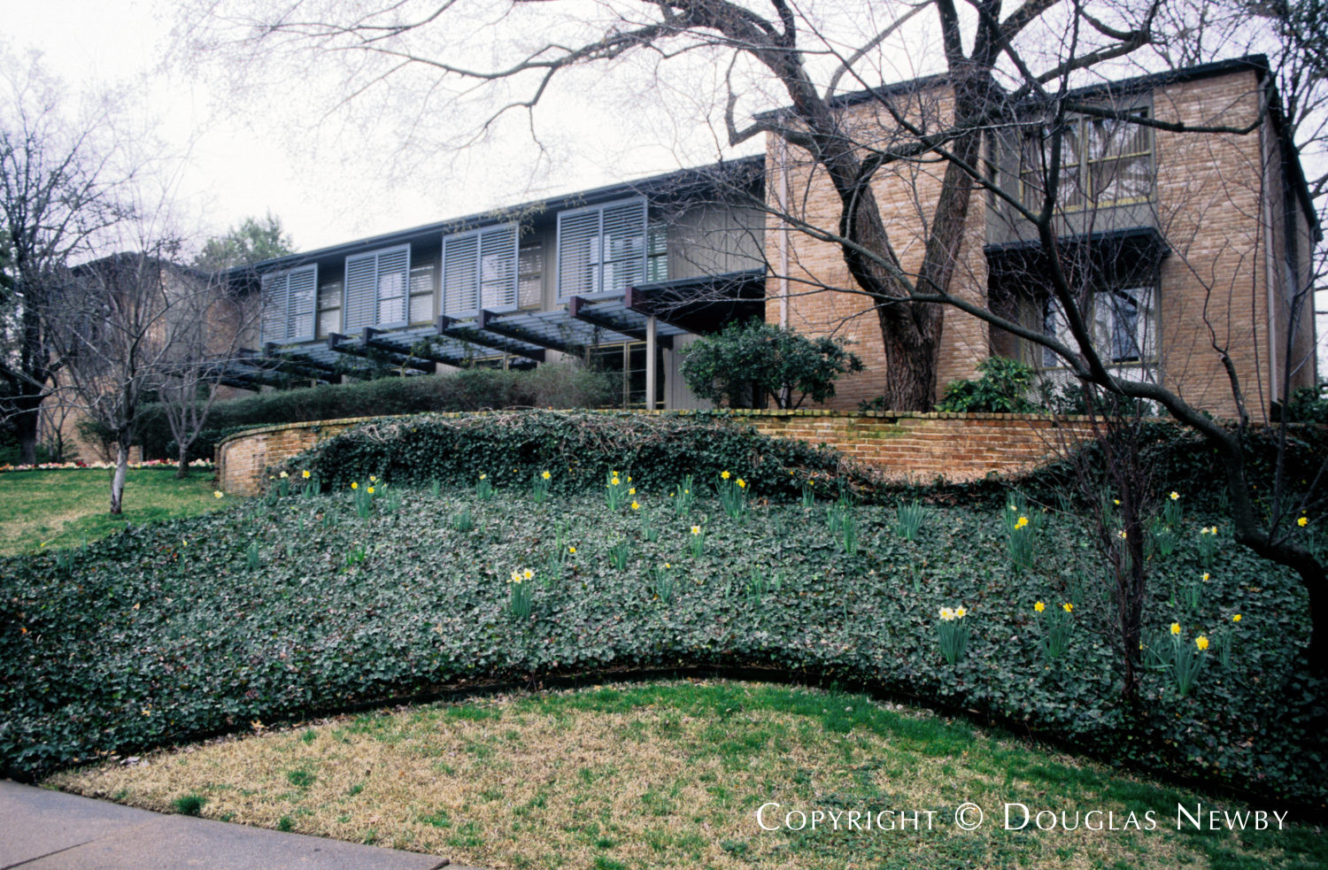 Architecturally significant home designed for O’Neil Ford was torn down to help market the lot.