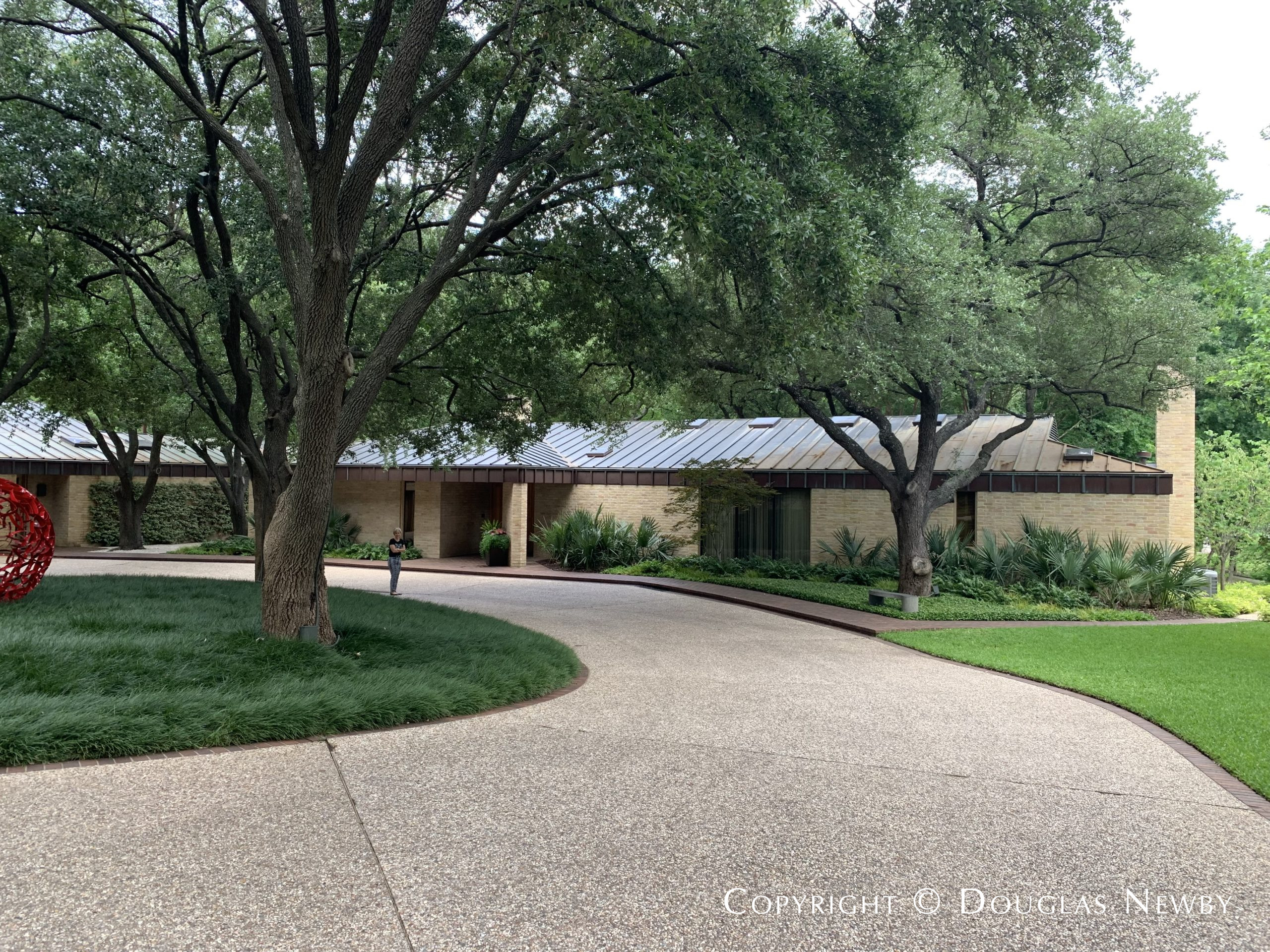 Preston Hollow estate home torn down in 2021.