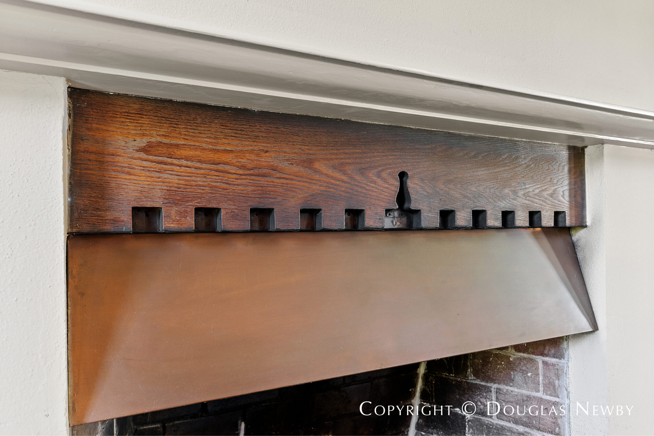 The pine trim with dental molding is an example of David Williams Texas Modern design.