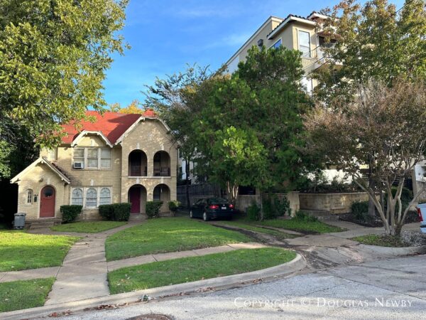 Dallas neighborhood infected by new apartments that would be allowed by ForwardDallas