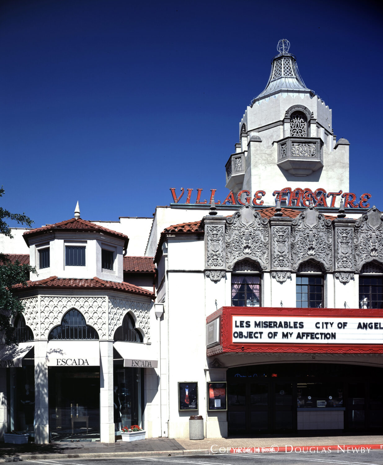 In Highland Park one finds the Highland Park Village Theater.